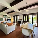 Perla House Holiday home *