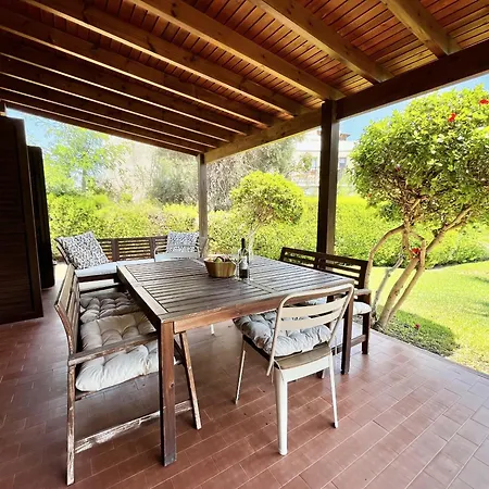 Perla House Πρωταράς