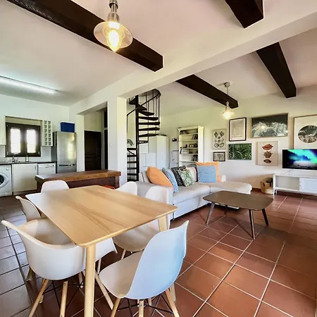 Semesterbostad Perla House *